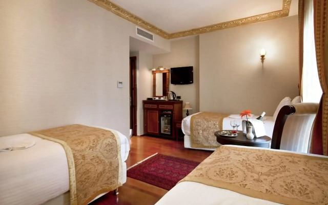 Hotel Sapphire