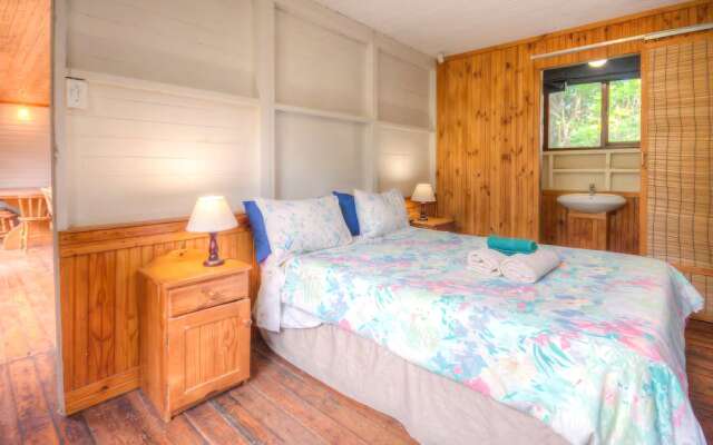 Woodlands Cottages & Camping