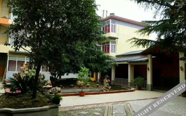 Yaxing Express Hotel