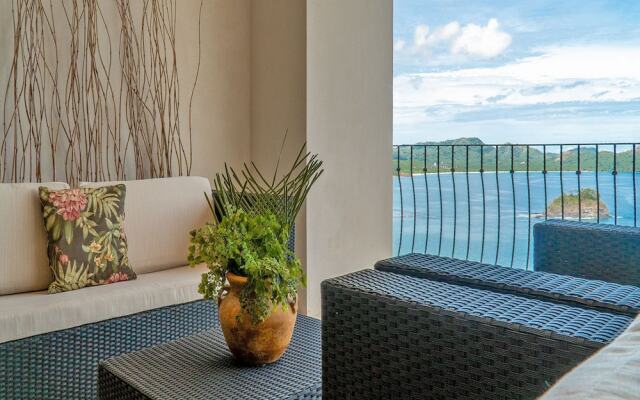 Ocean View Luxury Condo at Flamingo Towers