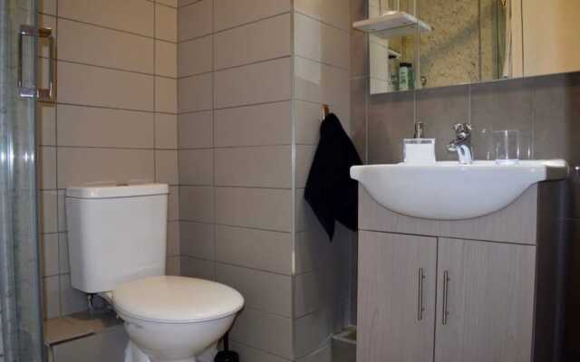 3 Bedroom Riverside Duplex