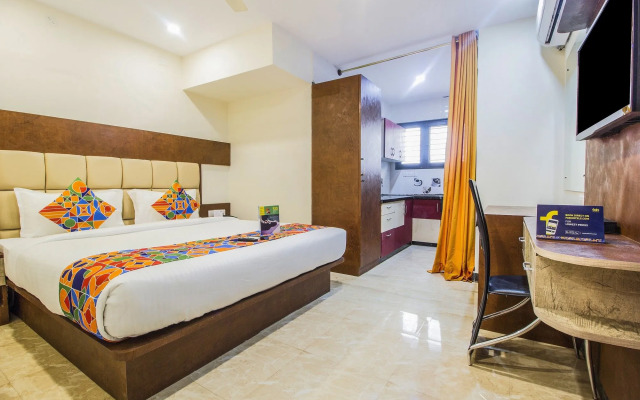 Fabhotel Crown Suites