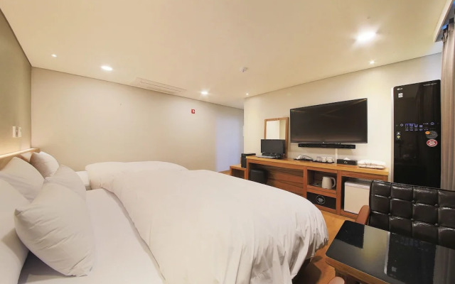 Anyang CNC Hotel