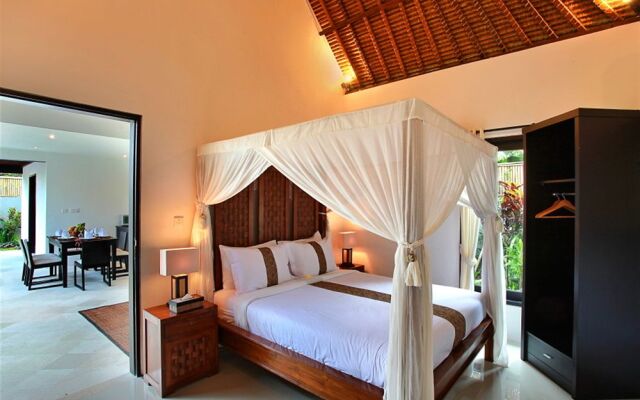 Villa Biru