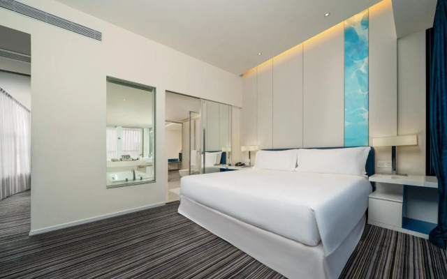 Grand Mercure Shanghai Century Park