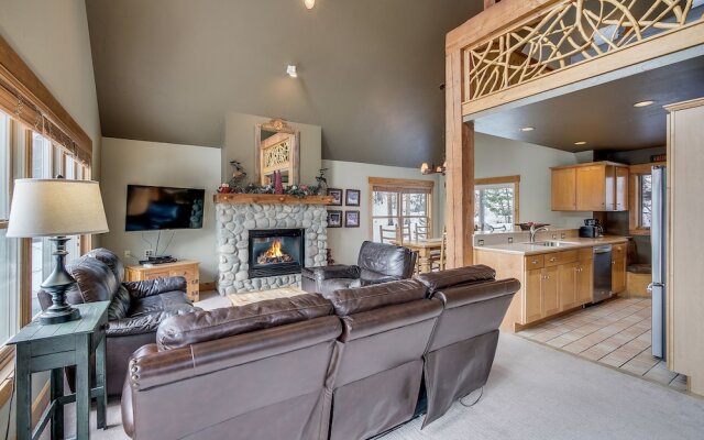 Cabin in the Pines 4