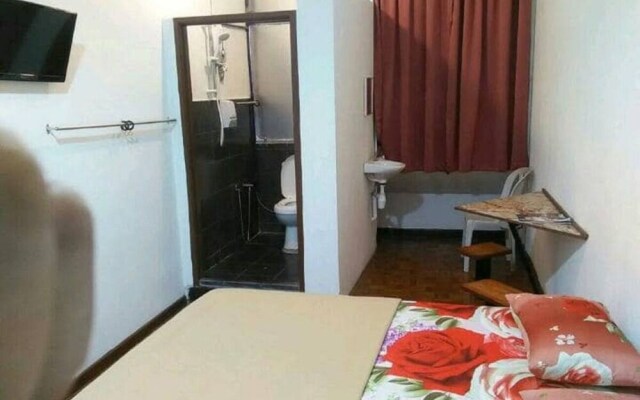 SK Budget Hotel by ZUZU