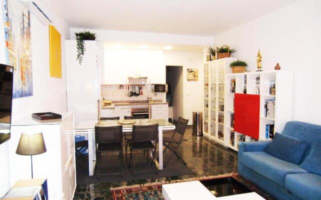 Apart 38