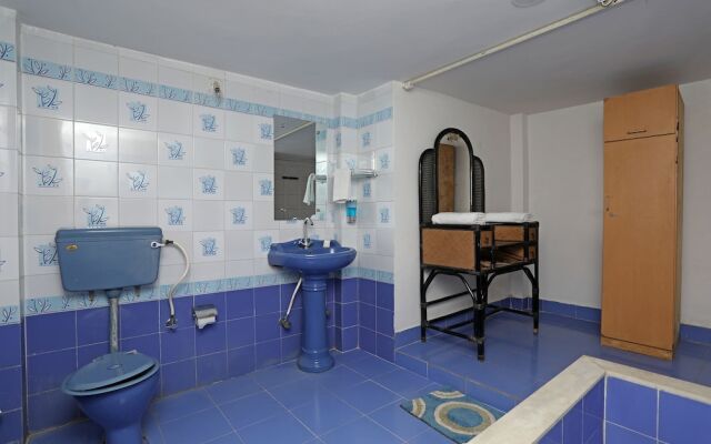 OYO 10206 Home Modern Stay near Fateh Sagar