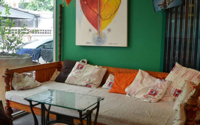 Silom Art Hostel