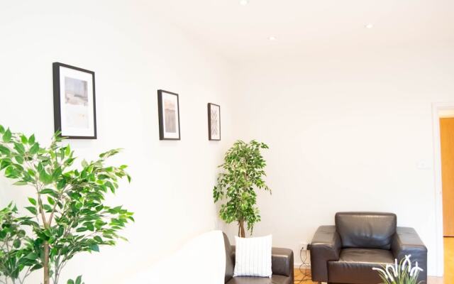 Luxury 1 Bedroom in the West End London