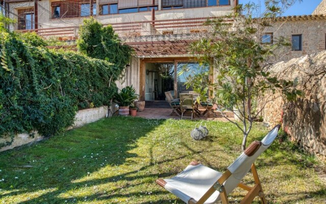 Traditional Holiday Home in Ventalló With Garden