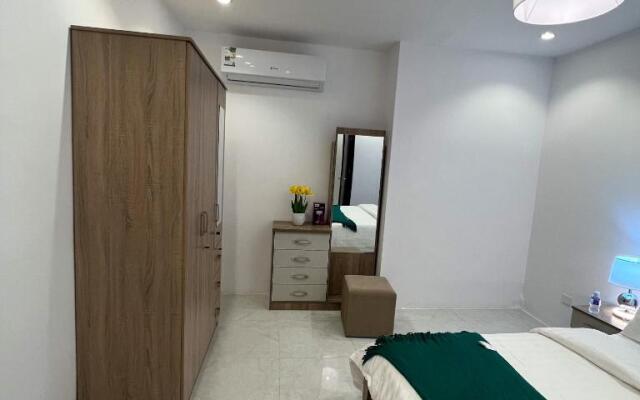 Almasarat Tower Sea View برج المسارات اطلالة بحرية
