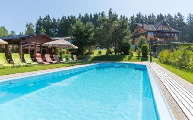 Hotel Slunecna Louka