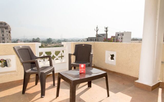 OYO 11064 Home Spacious 3BHK Near Hiran Magri