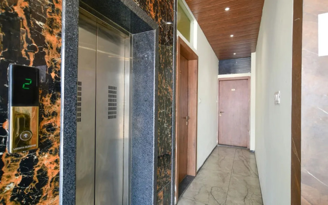 Fabhotel Ss Blue