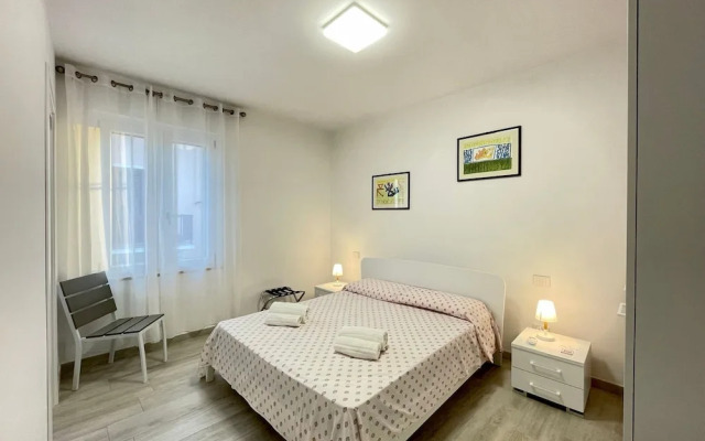 Ida Palace, new Deluxe Seafront Apartment