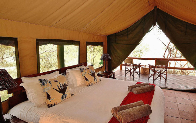 Sausage Tree Safari Camp