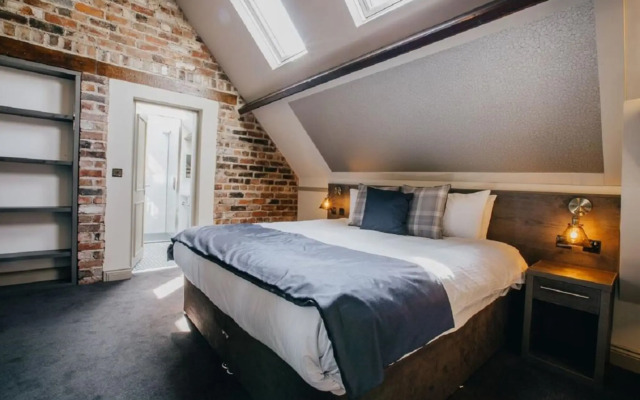 Duke Of Edinburgh Hotel