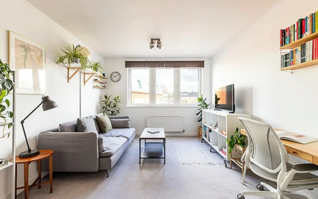Chic & Modern Dalston Apartment