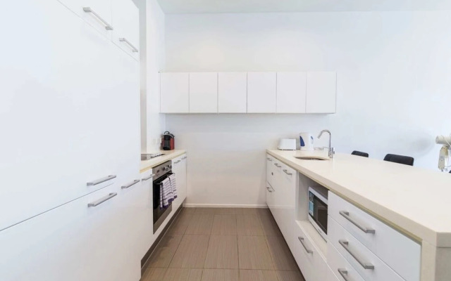 Modern CBD Auckland Apartment