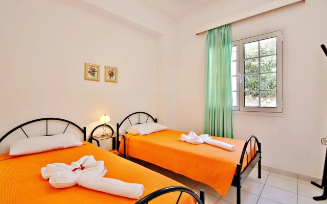 Isadora Apartments