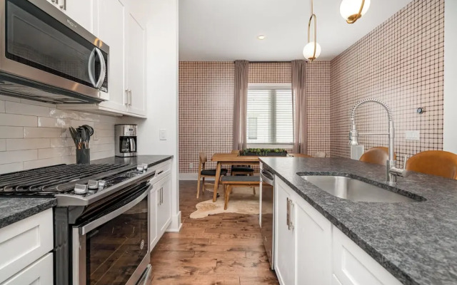 Urban Spur-walk 2 Breweries-mins to Broadway