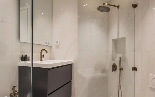 Spectacular 3BR Apartment in Pangrati