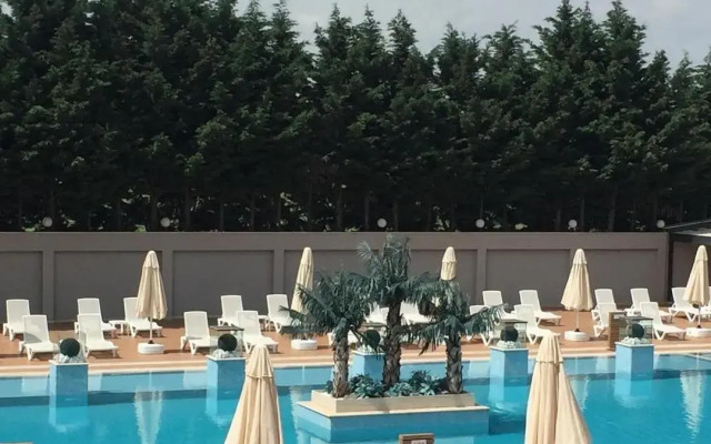 Yayoba Hotel