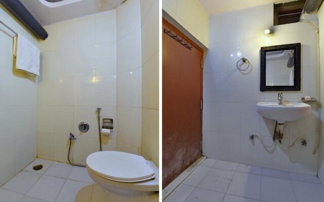 OYO Flagship 2421 Hotel The Ishani
