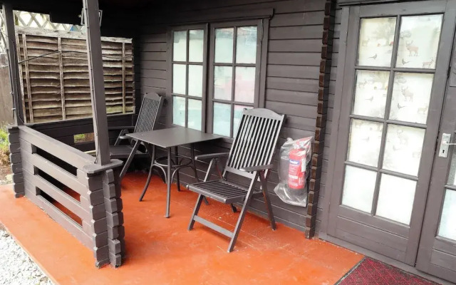 OYO Meadows Way Guest House