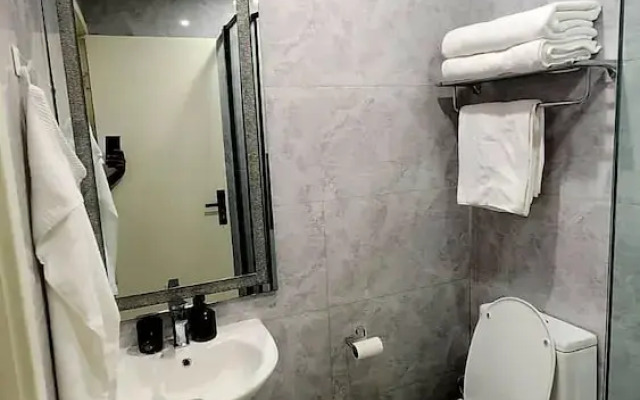 Da'Bryl Luxury Suites
