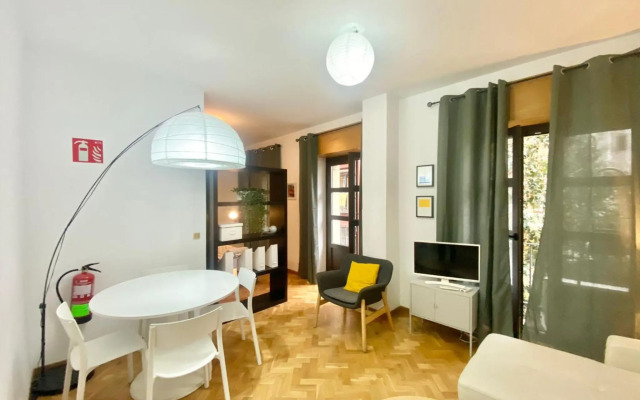 Centro Embajadores / Luxury Apartment