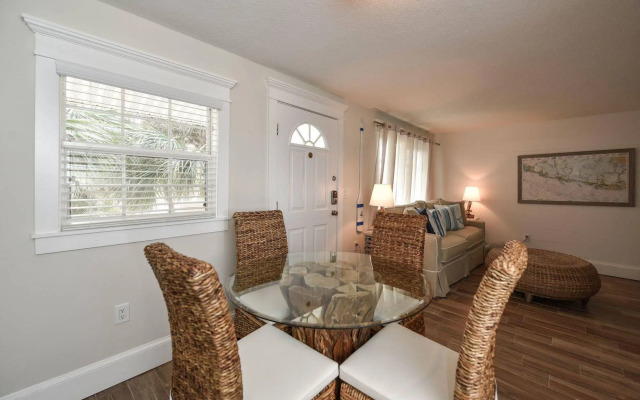 Tropical Breeze Resort