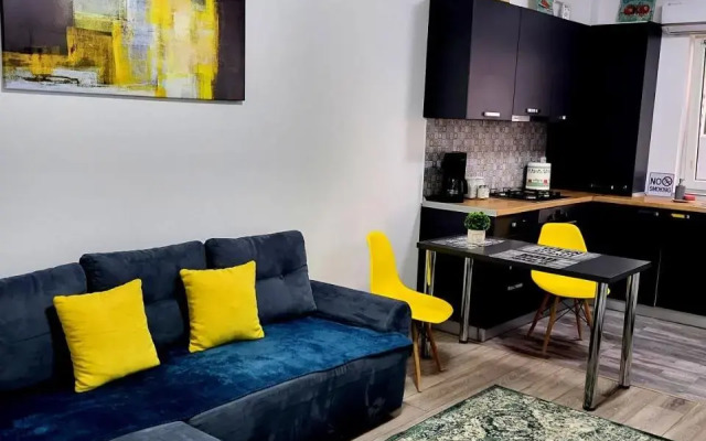 Yellow House Luxury Berceni