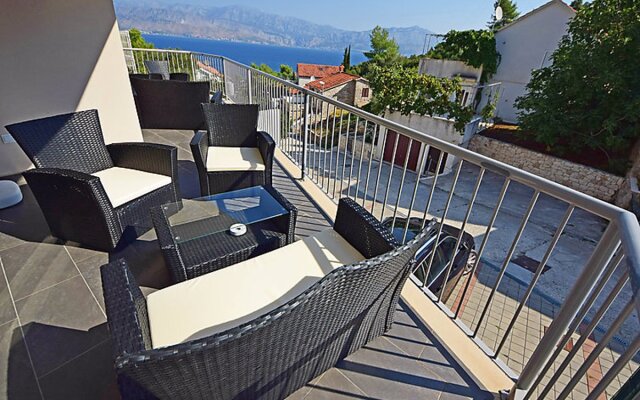 Lozna Residence 25811