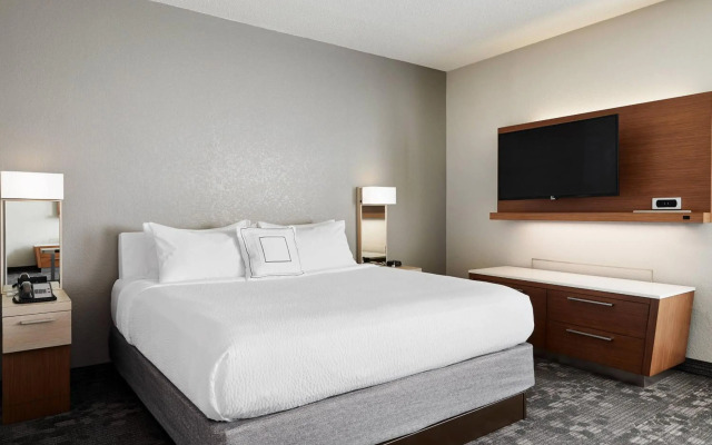 Courtyard by Marriott Milwaukee Downtown