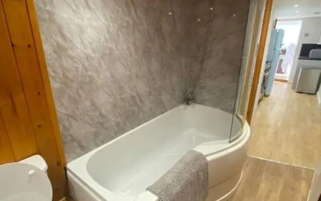 Relaxing costal retreat sleeps four people