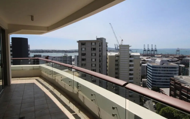 Seascape Apartment (Pullman 10D)