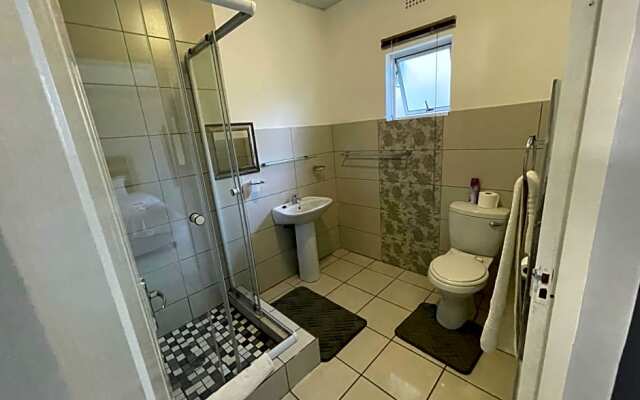 Hinterland Lodge