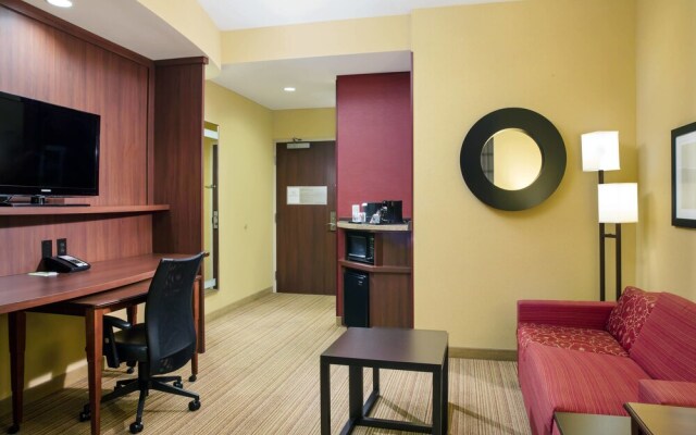 Courtyard Homestead Marriott