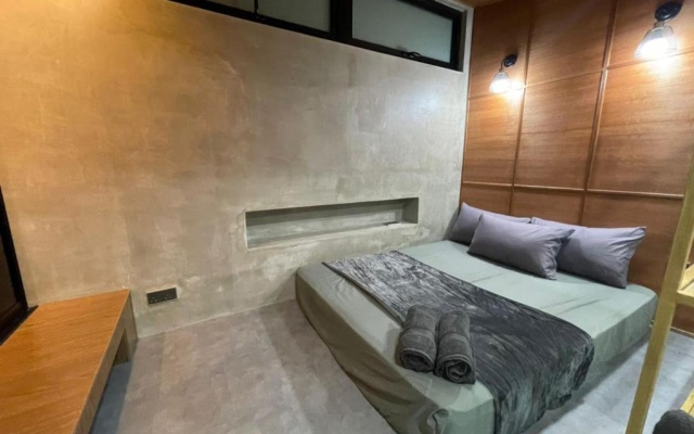 Family 15 Pax Corner Lot House / Free WiFi – Guest Rooms – Subang Jaya