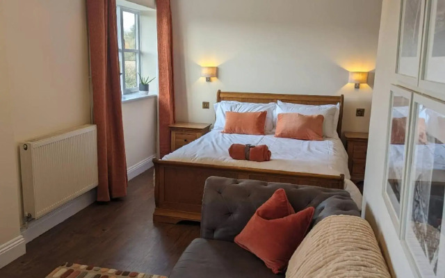 Three Horseshoes Inn