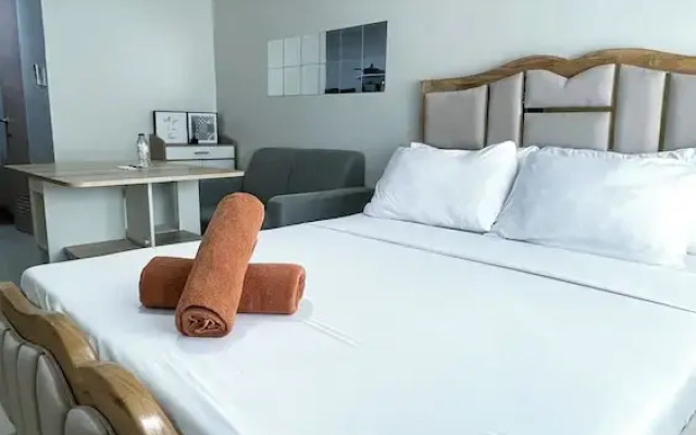 A Simple Yet Cozy Studio