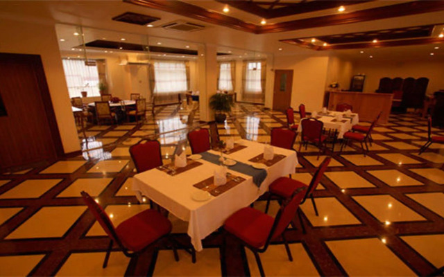 Oattara Thiri Hotel