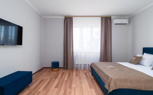 Family Apartments (Фэмили Апартментс) на улице Жлобы 145