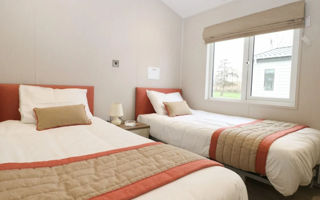 Lodge at Chichester Lakeside