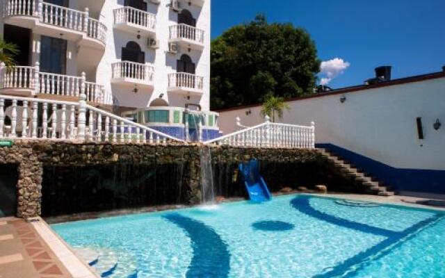 Hotel Anamichu Suites