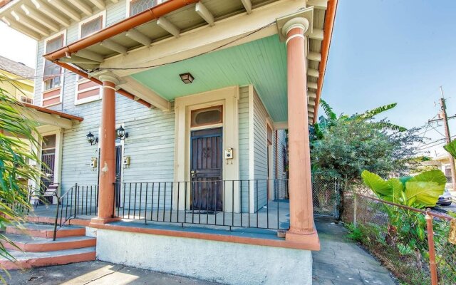 Authentic 2br/2ba in Historic Treme by Domio