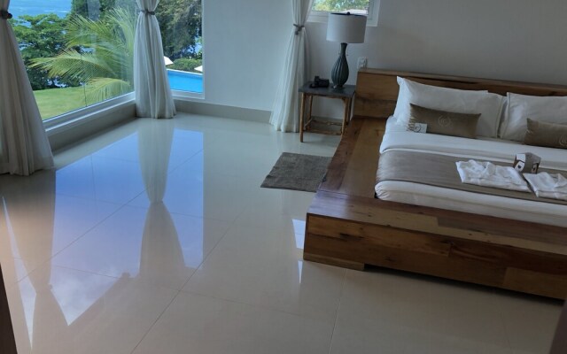 Newly LUXURY designed villa